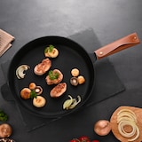 thumbnail of Gusseisenpfanne, Ø 32 cm, Serie CI 350