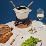 thumbnail of La Fonderie 1890 Mont Joly Fondue-Set aus Gusseisen für 4 Personen, spritzwassergeschützter Deckel, 4 Gabeln, Fassungsvermögen 1,2 l
