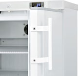 thumbnail of Nordcap COOL-LINE Umluft-Gewerbekühlschrank RC 200 GL, Umluftkühlung, 2 Tragrosten und 1 Bodenrost in Serie, bis zu 25 kg belastbar