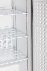 thumbnail of Umluft Gewerbekühlschrank KBS 702 U