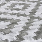 thumbnail of Alfombra de exterior rectangular de  120x180 cm  color blanco y gris , Impermeable, Reversible, Ecológica