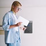 thumbnail of Relaxdays Briefkasten mit Namensschild, aus Metall, mit 2 Schlüsseln, Postkasten schmal, HxBxT: 26,5 x 19 x 6,5 cm, blau