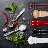 thumbnail of Relaxdays Pfeffermühle Holz, Keramikmahlwerk, groß, HxBxT: 40 x 6 x 6 cm, klassisches Design, rot