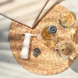 thumbnail of Weinpumpe mit 2 Stopfen weiß von Vacu Vin