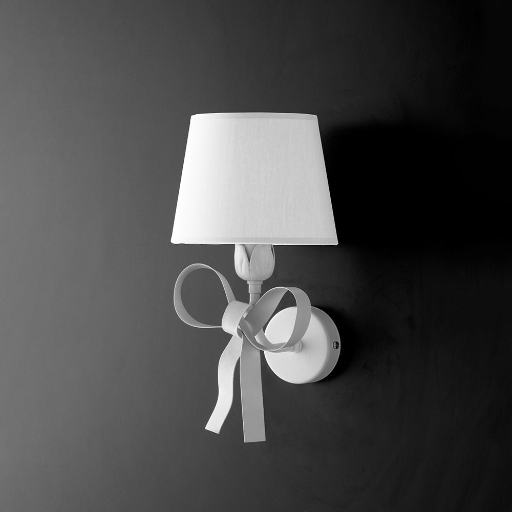 Applique Shabby Chic 1 Luce Bianco Lucy Belight