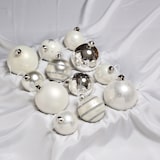 thumbnail of Christbaumkugel Weihnachtskugel Glas glänzend matt glitzernd silber weiß 12 St.