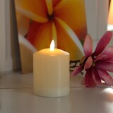 thumbnail of LED Kerze Kirchenkerze Echtwachs flackernd H: 11,5cm D: 7,5cm Timer creme