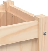 Holzrahmen mit Schrauben und Holzbrettern.