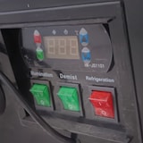 thumbnail of Romux® Kühlvitrine für Konditorei Quadratisch Tischgerät 2 Böden Schwarz 470 Liter Umluftkühlung | Kühlvitrine Gerade Glasscheiben