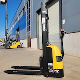 thumbnail of Apilador Eléctrico 1200kg a 3000mm - 24V/100Ah