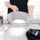 thumbnail of Passoire tamis professionnel 240mm, double maille étamée, tamisage fin précis, manche solide, idéale cuisines CHR - Vogue