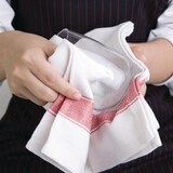 thumbnail of Vogue Geschirrtuch rot