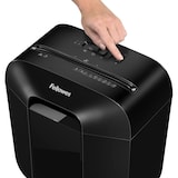 thumbnail of Fellowes Powershred LX25 Papiervernietiger (Cross Cut) 230V EU - Zwart