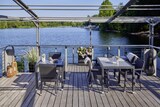 thumbnail of METRO Professional Mesa de comedor gastro Barbados, aluminio/ ratán PE, 90 x 90 x 74 cm,  tablero aspecto madera, resistente a la intemperie, negro