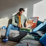 thumbnail of Vogels COMFORT TVM 3645W schwenkbare TV Wandhalterung 40-77 Zoll, weiß