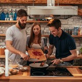 thumbnail of Relaxdays Salz- und Pfeffermühle 2er Set, 40 cm, Gewürzmühle Holz, manuell, Salzmühle mit Keramikmahlwerk, schwarz/weiß