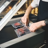 thumbnail of GastroHero Kammer-Vakuumiergerät KVM133OP – 133 l/min, 250 mm Schweißnaht, Edelstahl, Profi-Tischmodell