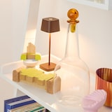 thumbnail of Saffraan Bilia fles van borosilicaatglas, geelgoudkleurig, verfijnd ambachtelijk ontwerp voor een elegante en minimalistische tafel, Bilia serie