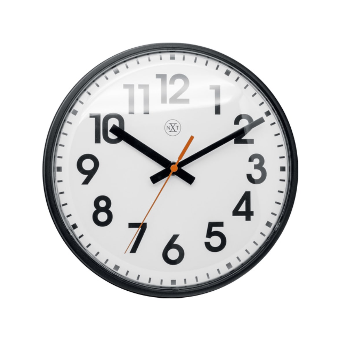 Nextime Reloj de pared Peter con armazón de plástico negro - 26 cm de diámetro
