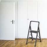 thumbnail of WellHome - Escada Dobrável com 2 Degraus 47,5x42,5x85cm de Aço na cor Preta