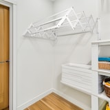 thumbnail of WellHome - Stendibiancheria da parete estensibile in metallo 60 cm x 3 m