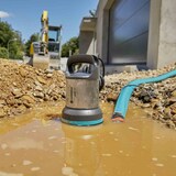 thumbnail of GARDENA 16000  Schmutzwasser-Tauchpumpe 16000