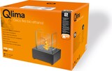 Ein Bioethanol-Dekofeuer in einer Glasbox.
