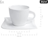 Een set van zes witte koffiekopjes met schoteltjes.