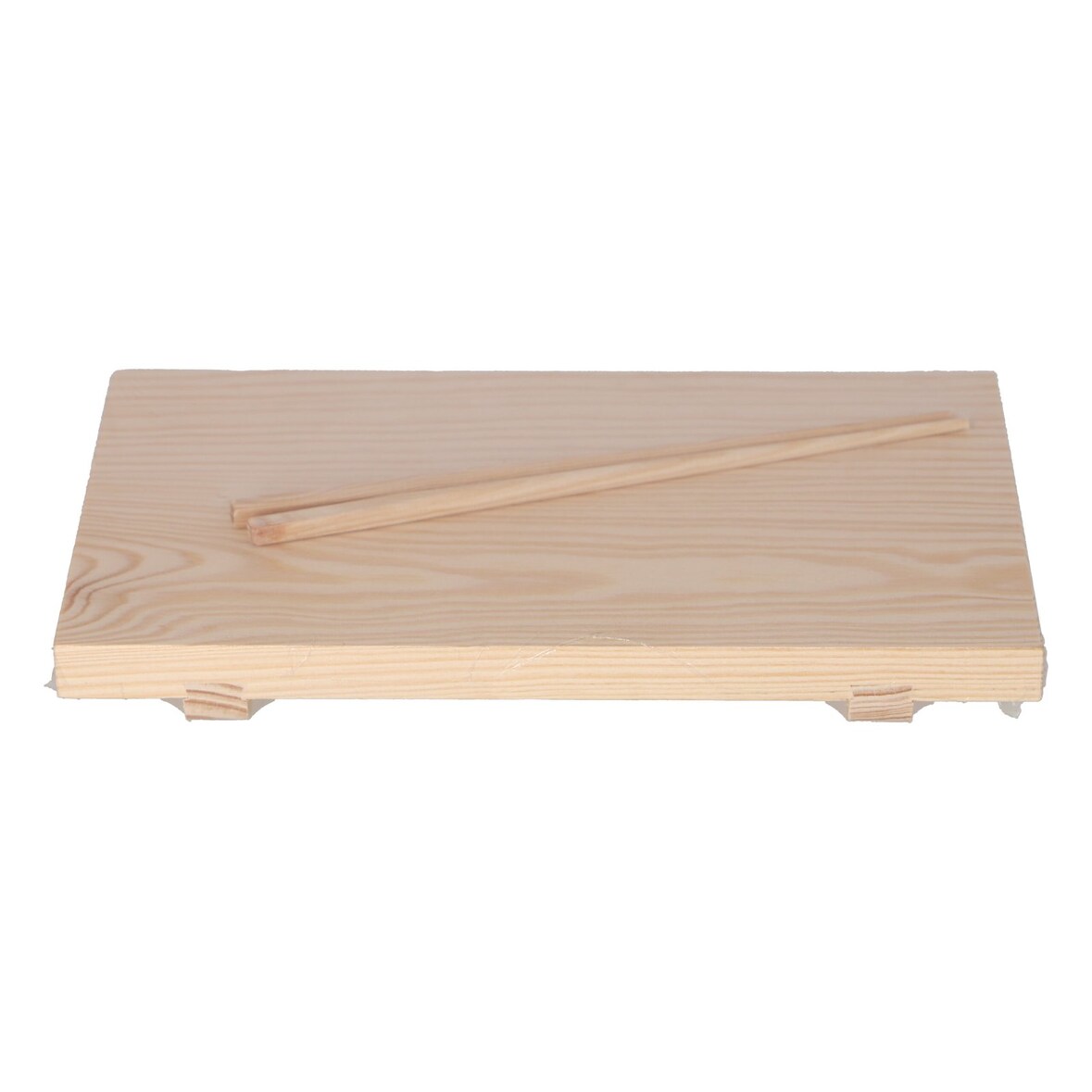 Tabla de sushi de pino con palillos