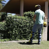 thumbnail of GARLAND BEST 710DPG 5 in1-V20 - Desbrozadora de gasolina 5 in1.  42,7 cc,  1,8 CV. Extensión, Cabezal automático, disco de 3 puntas, accesorios.