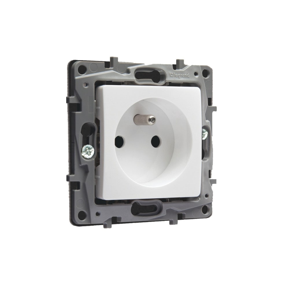Prise 16A 2P+T NILOÉ Plastique blanc/gris 1 module 664745 LEGRAND