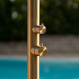 thumbnail of Chuveiro exterior em aço inoxidável QUARTU 316L com chuveiro superior e lavagem dos pés H 228,9 cm, Inox Oro