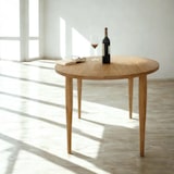 thumbnail of Ócrea Mesa Redonda de Madeira Maciça, Com 4 Pernas