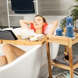 thumbnail of Relaxdays Bambus Badewannenablage & Tablett 2in1, Buchstütze, Weinhalter, Wannenablage, 74,5 -114 cm ausziehbar, natur