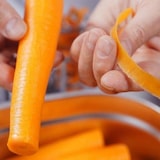 thumbnail of Louis Tellier -  Eplucheur sur pied epoxy -  grosses carottes -  EP002.