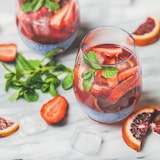 thumbnail of Relaxdays Weingläser ohne Stiel, 2er Set, Rotweinbecher, je 500 ml Fassungsvermögen, Wassergläser, Dessertgläser, blau