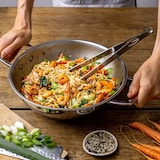 thumbnail of Wok en inox Ø28 cm, 2 anses fixes, avec couvercle en verre  Ø28cm