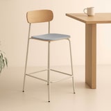 thumbnail of Set mit 2 hohen Stühlen aus hellblauem Holz