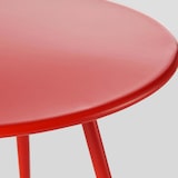 thumbnail of Lot de 2 tables basses de terrasse en acier rouge
