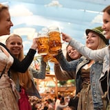 thumbnail of 66x Stölzle Oberglas Isar Bierkrug 0,5 l, mit Schild, geeicht