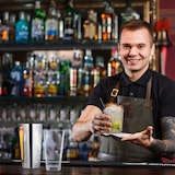 thumbnail of Relaxdays Cocktail Shaker Boston, 2-teiliger Cocktailmixer, 400 & 600 ml, Edelstahl & Glas, Profi, silber/transparent