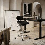 thumbnail of Modena Arbeitsstuhl: Höhenverstellbare Sitzfläche/Rückenlehne, `Pu`-Formschaum, Aluminium-Fußkreuz, drehbar. 60x60x114 cm | Kadima Design