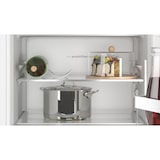 thumbnail of Siemens iQ300, Einbau-Kühlschrank mit Gefrierfach, 88 x 56 cm, Flachscharnier KI22LVFE0