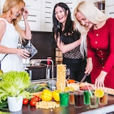 thumbnail of Relaxdays Trinkgläser 6er Set, 300ml, Gastro, Gläserset für den Haushalt, spülmaschinenfest, Cocktailgläser, transparent