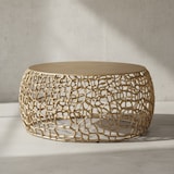 thumbnail of Couchtisch `Astlux`: Aststruktur, lackiertes Aluminium, handgefertigt, Anti-Rutsch-Noppen, Ablagefläche. Gold, 66x66x30 cm | Kadima Design