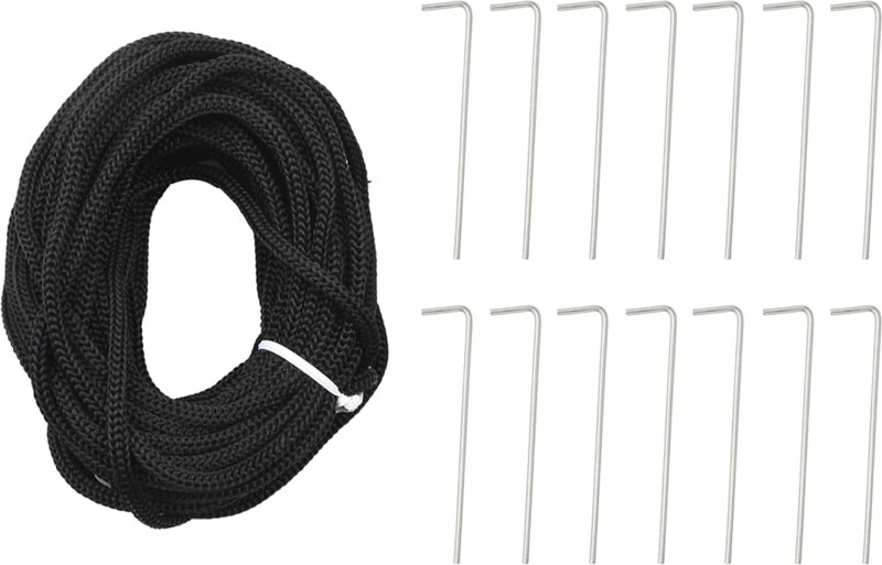 Ein schwarzes Seil und 12 Heringe.