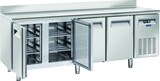 thumbnail of Cool Head Edelstahl-Kühltisch mit 4 Türen und Spritzschutz. Automatisches Auftauen. Temperatur -2°C/+8°C.  Maße cm 225x60x85/95h. Cool Head SR4200