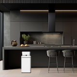 thumbnail of WellHome - Intelligenter Mülleimer 50L in Weiß 35,5x26x67 cm – automatische/manuelle Öffnung