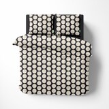 thumbnail of Benetton - 4-teiliges Kingsize-Bettset (Bettbezug 250 x 230 cm, Spannbettlaken 200 x 200 cm und 2 Kissenbezüge 50 x 80 cm), 100 % schwarze Baumwolle