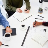 thumbnail of Caneta de gel SHARPIE® 2136599 cor vermelha para escrita caixa de 12